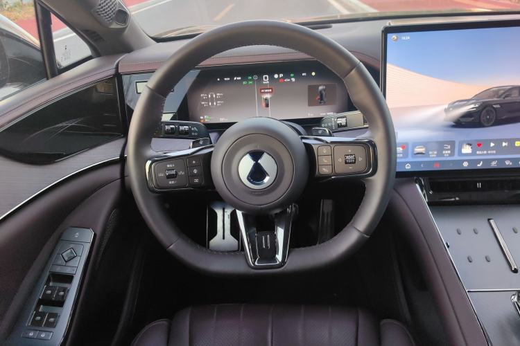 Used Denza Z9GT 2024 1100 Four-Wheel Drive Ultra Version Steering Wheel