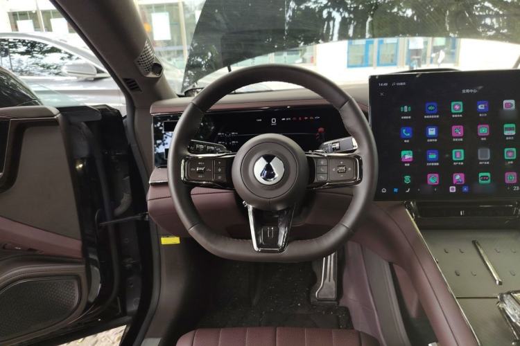 Used Denza Z9GT 2024 1100 Four-Wheel Drive Ultra Version Steering Wheel