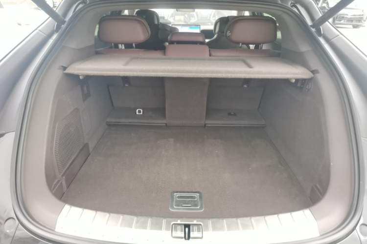 Used Denza Z9GT 2024 1100 4x4 Max First Edition Trunk