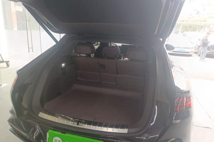 Used Denza Z9GT 2024 630 All-Wheel Drive Max Edition Trunk