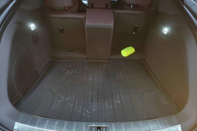 Used Denza Z9GT 2024 1100 4x4 Pro Version Trunk