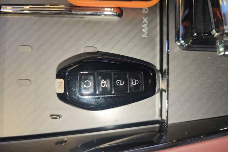 Used Denza Z9GT 2024 1100 Four-Wheel Drive Max Edition Vehicle Key