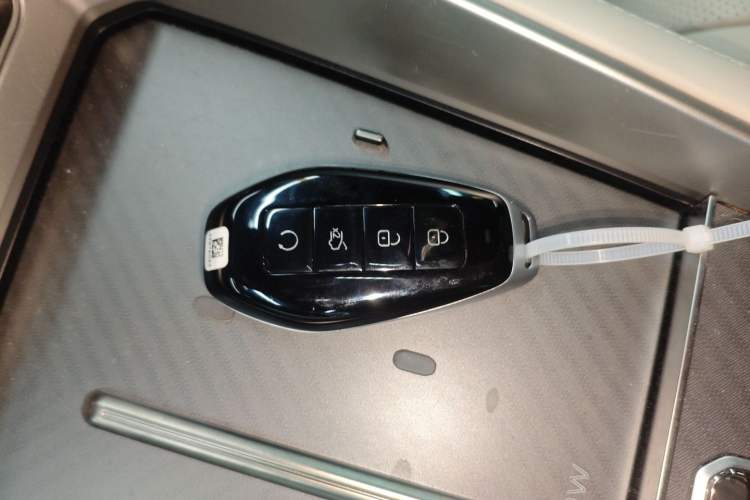 Used Denza Z9GT 2024 1100 4x4 Ultra First Edition Vehicle Key
