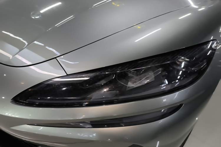 Used Denza Z9GT 2024 1100 Four-Wheel Drive Max Edition Left Front Headlight