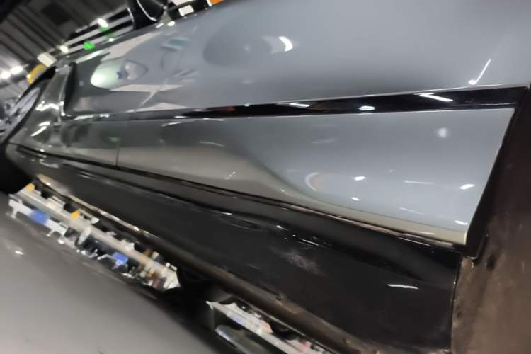 Used Denza Z9GT 2024 1100 Four-Wheel Drive Max Edition Left Side Sill