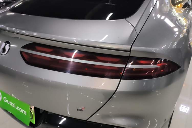 Used Denza Z9GT 2024 1100 Four-Wheel Drive Max Edition Right Rear Taillight