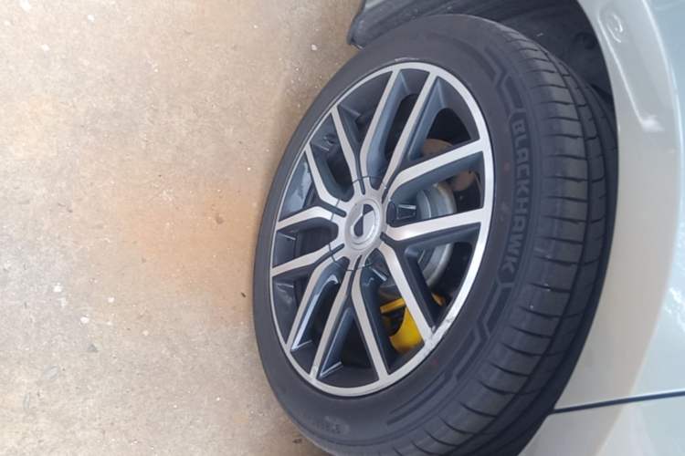 Used Denza Z9GT 2024 1100 4x4 Pro Version Right Rear Wheel Hub