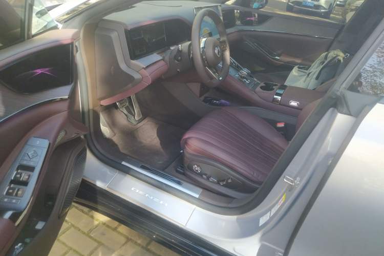 Used Denza Z9GT 2024 1100 Four-Wheel Drive Max Edition Driver Seat