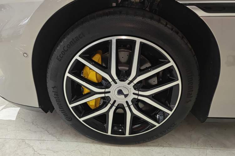 Used Denza Z9GT 2024 1100 4x4 Max First Edition Exterior 4