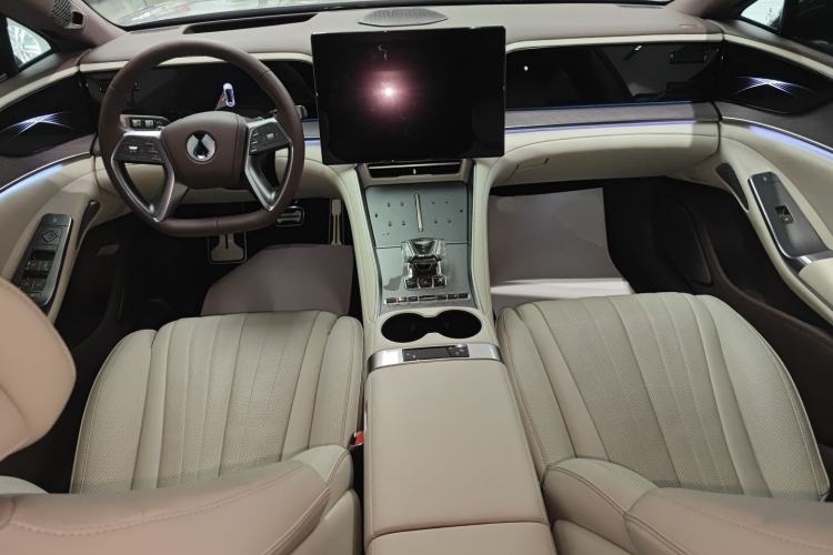 Used Denza Z9GT 2024 1100 4x4 Max First Edition Interior 2