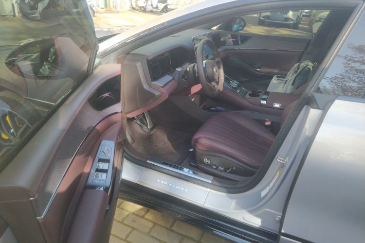 Used Denza Z9GT 2024 1100 Four-Wheel Drive Max Edition Left Front Seat