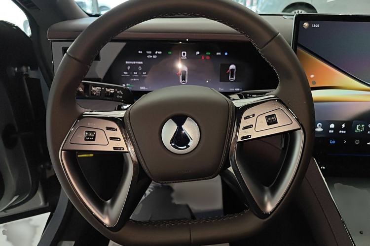Used Denza Z9GT 2024 1100 Four-Wheel Drive Max Edition Steering Wheel