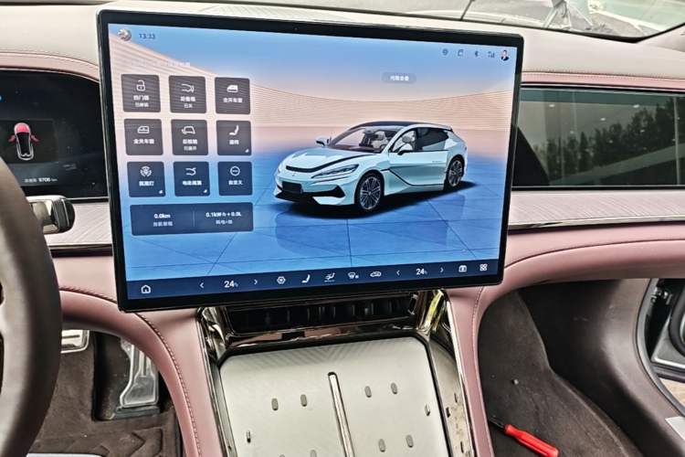 Used Denza Z9GT 2024 1100 Four-Wheel Drive Ultra Version Audio And AC Panel