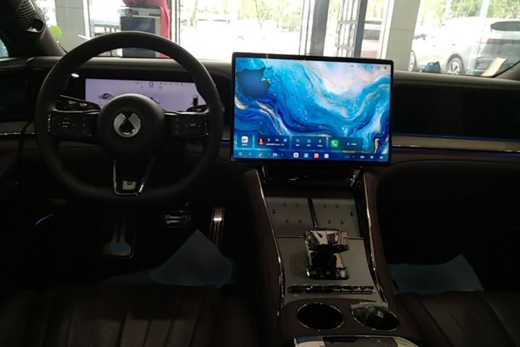 Used Denza Z9GT 2024 1100 Four-Wheel Drive Ultra Version Center Console