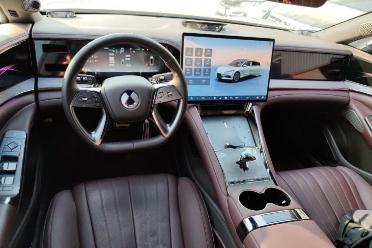Used Denza Z9GT 2024 630 All-Wheel Drive Pro Version Center Console