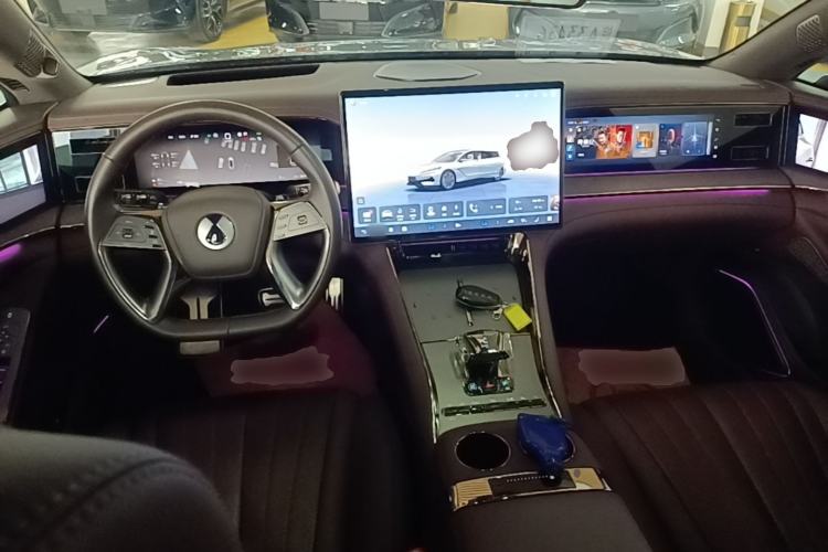 Used Denza Z9GT 2024 1100 4x4 Ultra First Edition Center Console