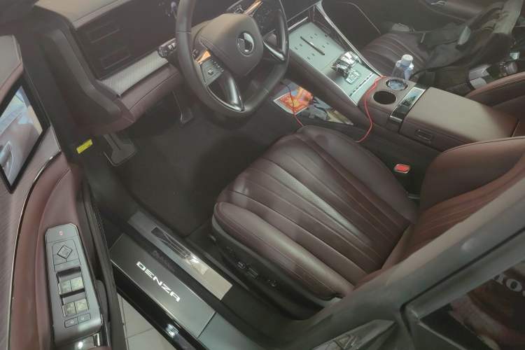 Used Denza Z9GT 2024 1100 Four-Wheel Drive Ultra Version Driver Seat