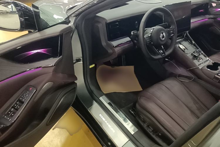 Used Denza Z9GT 2024 1100 Four-Wheel Drive Max Edition Driver Seat