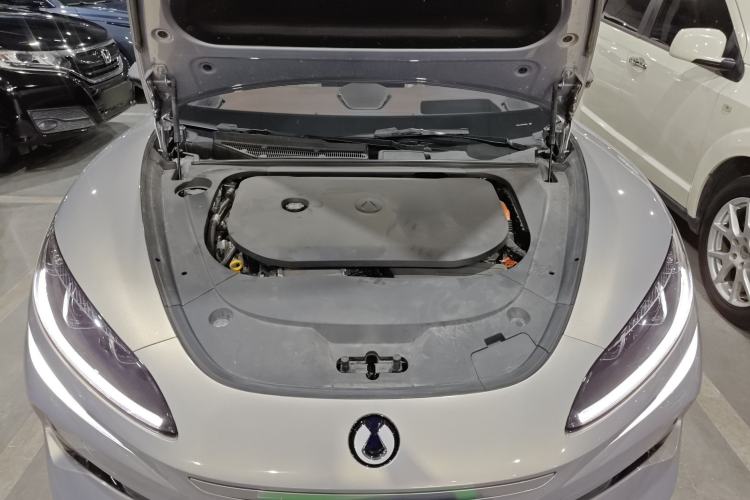 Used Denza Z9GT 2024 1100 Four-Wheel Drive Max Edition Engine Bay