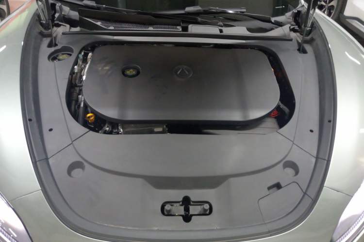 Used Denza Z9GT 2024 1100 4x4 Pro Version Engine Bay
