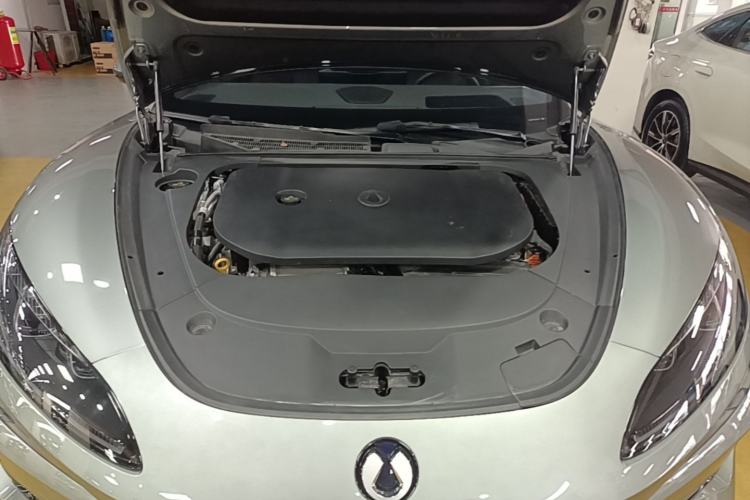 Used Denza Z9GT 2024 1100 Four-Wheel Drive Max Edition Engine Bay