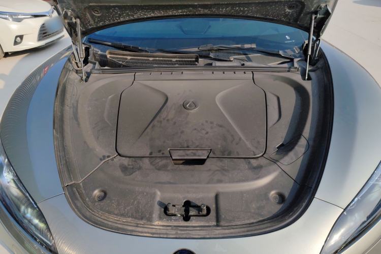 Used Denza Z9GT 2024 630 All-Wheel Drive Pro Version Engine Bay