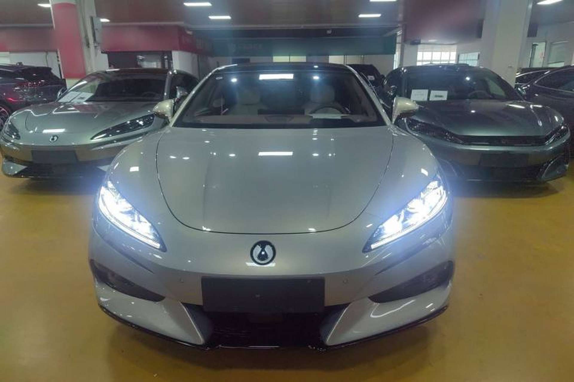 Used Denza Z9GT 2024 630 All-Wheel Drive Max Edition Exterior 1