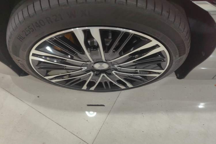 Used Denza Z9GT 2024 1100 Four-Wheel Drive Ultra Version Exterior 4