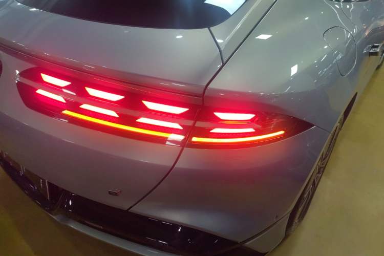 Used Denza Z9GT 2024 630 All-Wheel Drive Max Edition Exterior 6