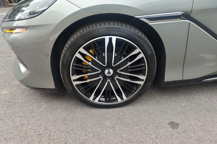 Used Denza Z9GT 2024 1100 Four-Wheel Drive Ultra Version Exterior 7