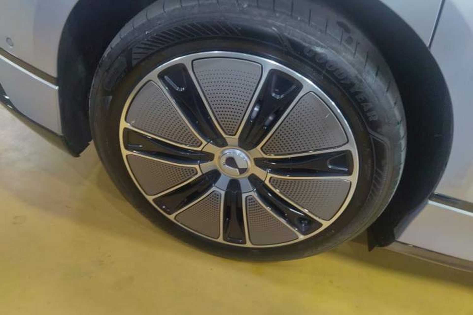Used Denza Z9GT 2024 630 All-Wheel Drive Max Edition Exterior 8