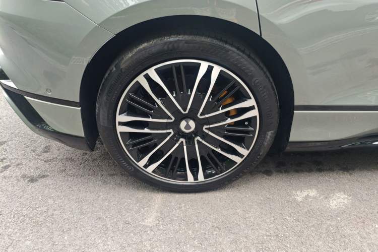 Used Denza Z9GT 2024 1100 Four-Wheel Drive Ultra Version Exterior 8
