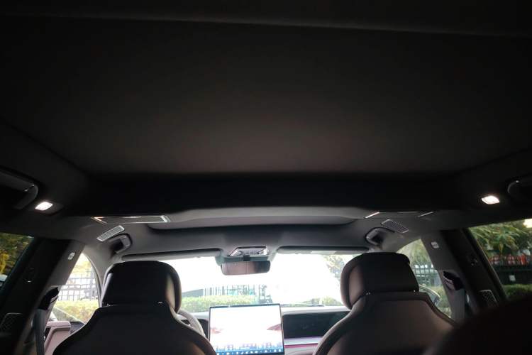 Used Denza Z9GT 2024 1100 4x4 Pro Version Headliner