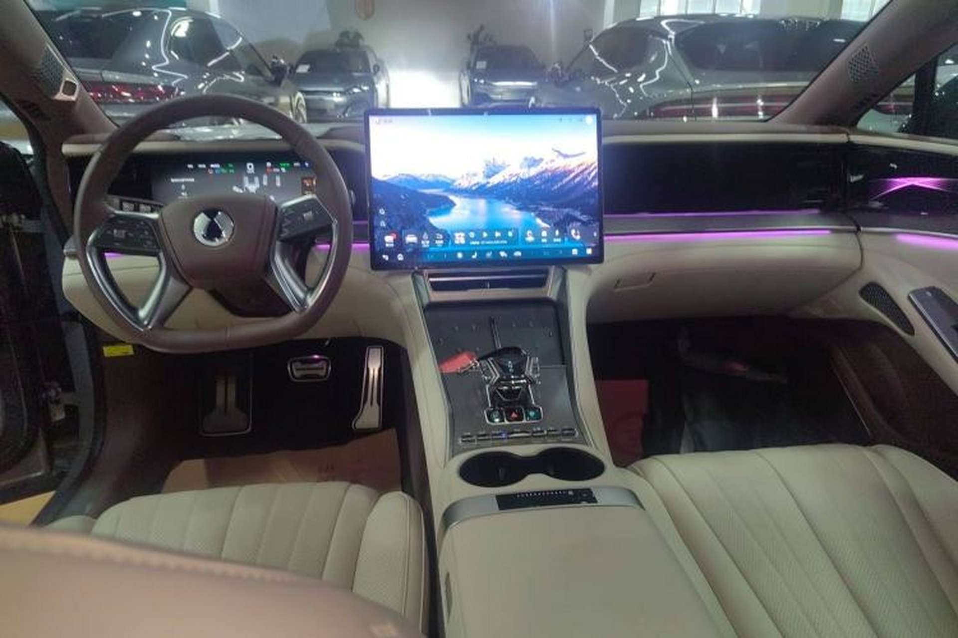 Used Denza Z9GT 2024 630 All-Wheel Drive Max Edition Interior 2
