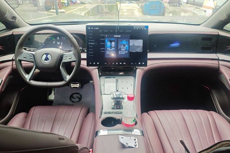 Used Denza Z9GT 2024 1100 Four-Wheel Drive Ultra Version Interior 2