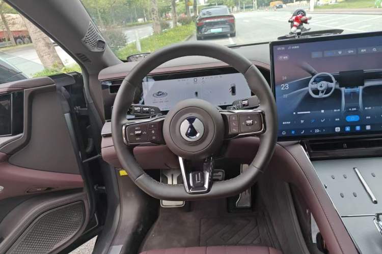 Used Denza Z9GT 2024 1100 Four-Wheel Drive Max Edition Interior 3