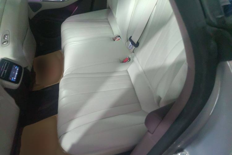 Used Denza Z9GT 2024 630 All-Wheel Drive Max Edition Interior 4