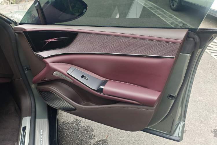 Used Denza Z9GT 2024 1100 Four-Wheel Drive Ultra Version Interior 5