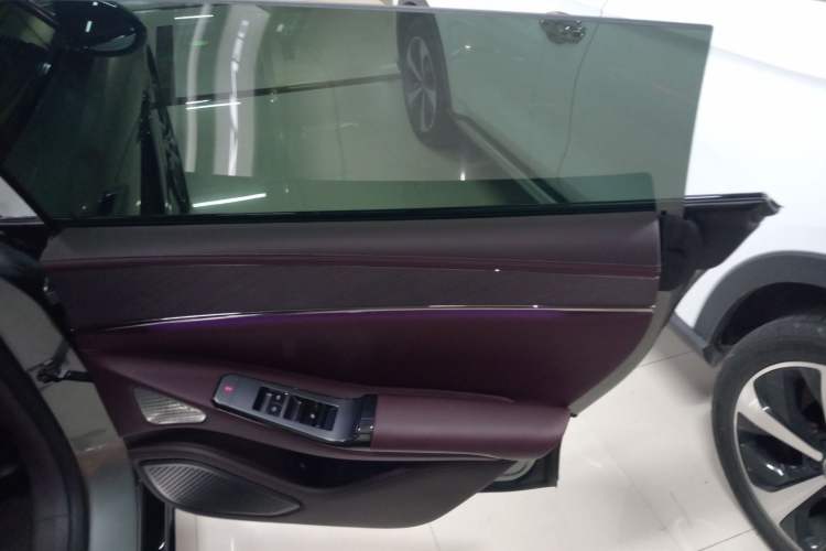 Used Denza Z9GT 2024 1100 4x4 Pro Version Interior 6