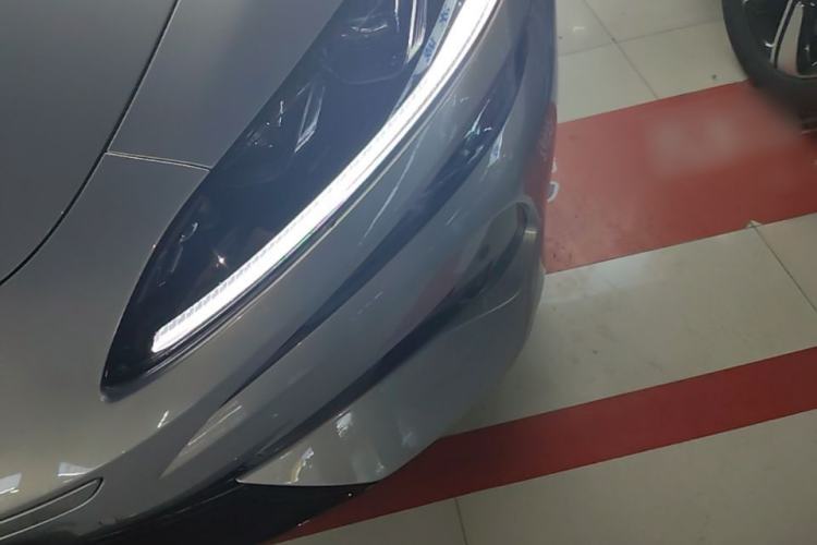 Used Denza Z9GT 2024 1100 Four-Wheel Drive Ultra Version Left Front Headlight