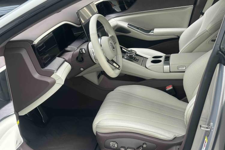 Used Denza Z9GT 2024 1100 Four-Wheel Drive Ultra Version Left Front Seat