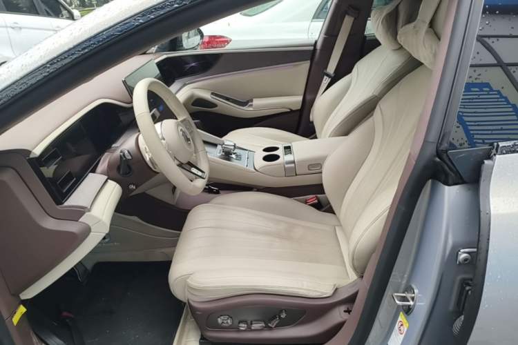 Used Denza Z9GT 2024 1100 Four-Wheel Drive Ultra Version Left Front Seat