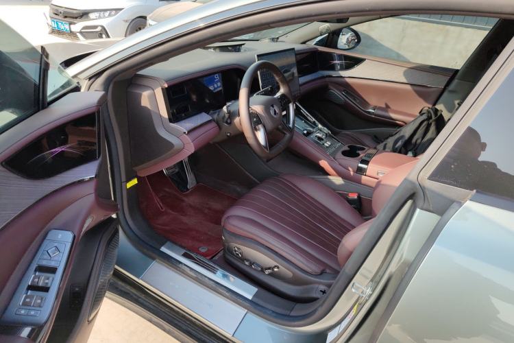 Used Denza Z9GT 2024 630 All-Wheel Drive Pro Version Left Front Seat