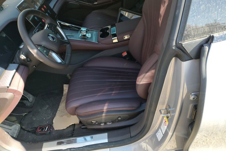 Used Denza Z9GT 2024 1100 Four-Wheel Drive Max Edition Left Front Seat