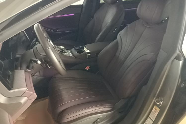 Used Denza Z9GT 2024 1100 4x4 Ultra First Edition Left Front Seat