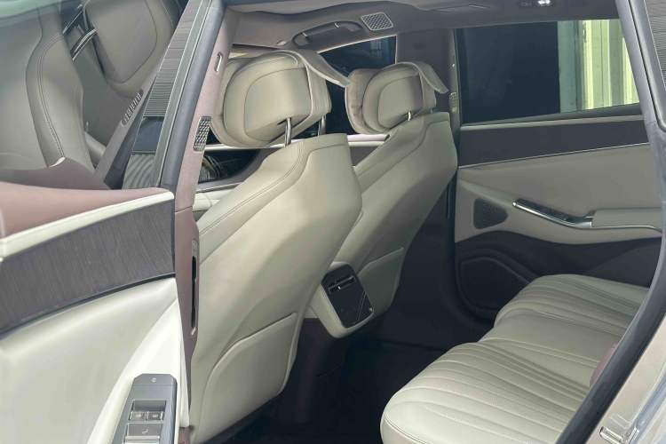 Used Denza Z9GT 2024 1100 Four-Wheel Drive Ultra Version Left Rear Seat