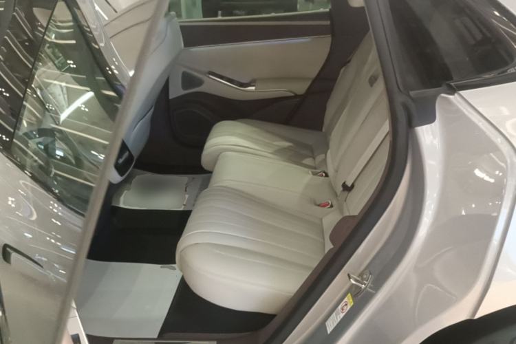 Used Denza Z9GT 2024 1100 Four-Wheel Drive Ultra Version Left Rear Seat