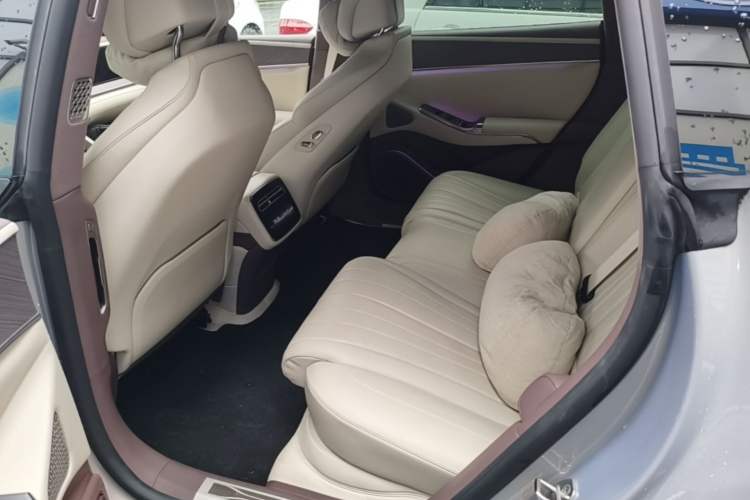 Used Denza Z9GT 2024 1100 Four-Wheel Drive Ultra Version Left Rear Seat