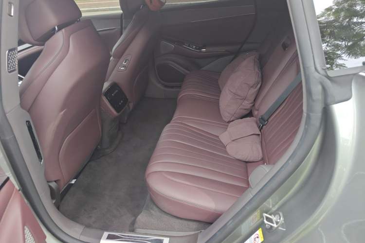 Used Denza Z9GT 2024 1100 Four-Wheel Drive Max Edition Left Rear Seat