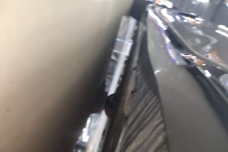 Used Denza Z9GT 2024 1100 Four-Wheel Drive Ultra Version Left Side Sill